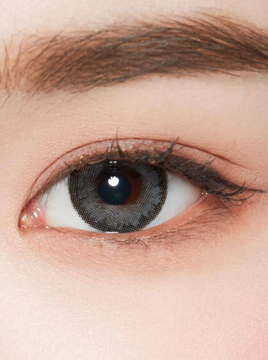  Romantea Tokyo Grande Warm Gray Colored Contacts